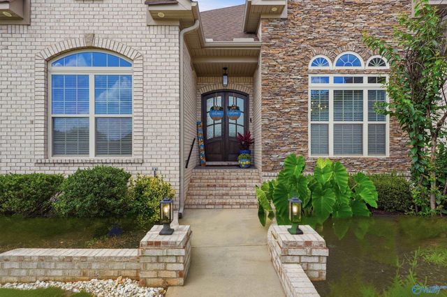 121 Phillipsridge Drive, Huntsville, AL 35811