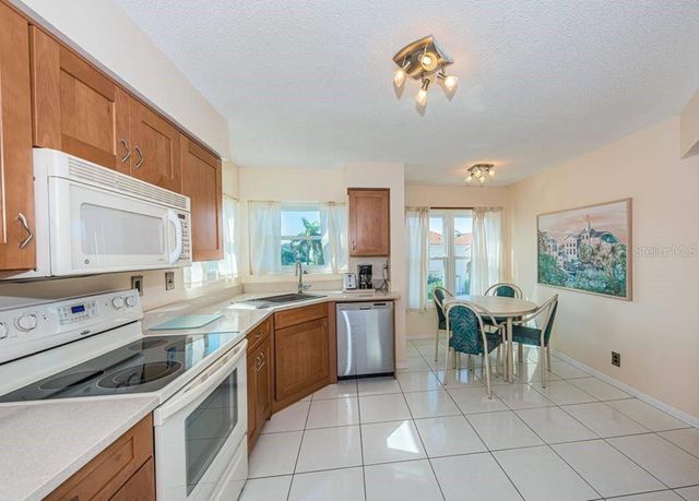 6151 BAHIA DEL MAR BOULEVARD 226, St Petersburg, FL 33715