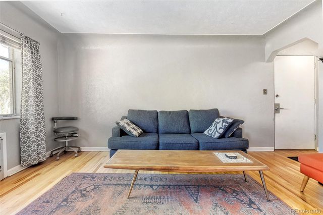 1130 N Pennsylvania Street 202, Denver, CO 80203