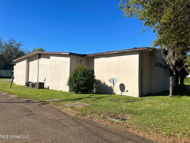 500 N Martin Luther King Jr Street, Natchez, MS 39120