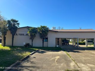 500 N Martin Luther King Jr Street, Natchez, MS 39120