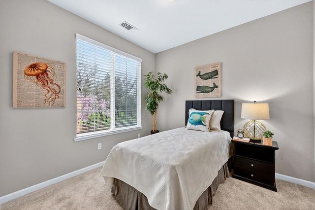 5998 Camden Cir, Citrus Heights, CA 95621