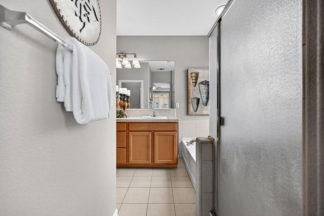 5998 Camden Cir, Citrus Heights, CA 95621