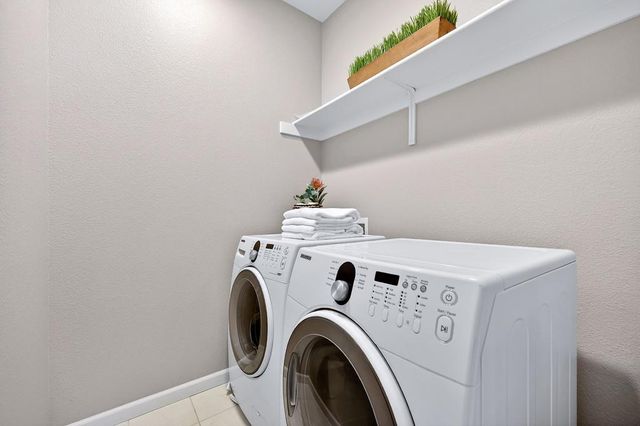 5998 Camden Cir, Citrus Heights, CA 95621