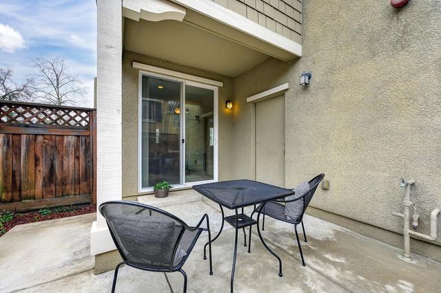 5998 Camden Cir, Citrus Heights, CA 95621