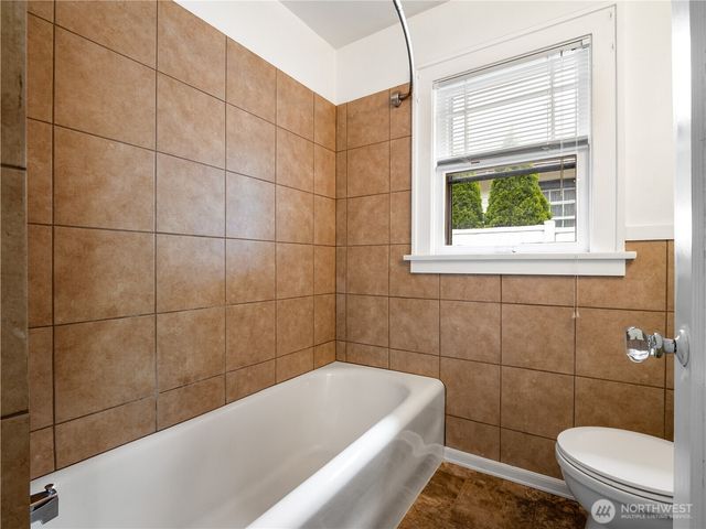 3521 S 11th Street, Tacoma, WA 98405