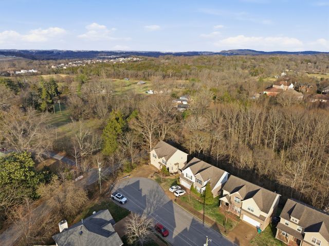 6935 Calderwood Dr, Antioch, TN 37013