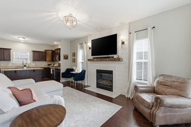 6935 Calderwood Dr, Antioch, TN 37013