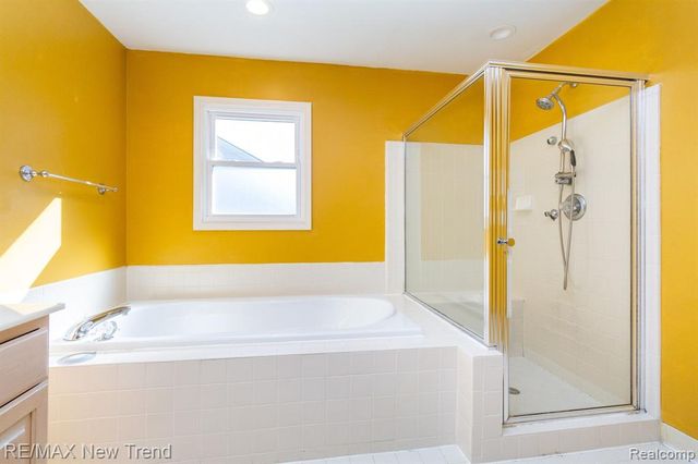 43159 Sandstone, Novi, MI 48377
