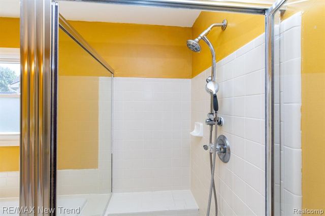 43159 Sandstone, Novi, MI 48377