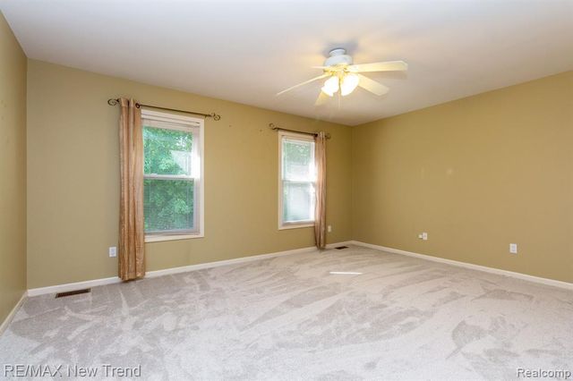 43159 Sandstone, Novi, MI 48377