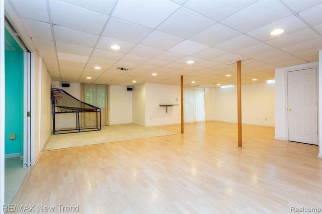 43159 Sandstone, Novi, MI 48377