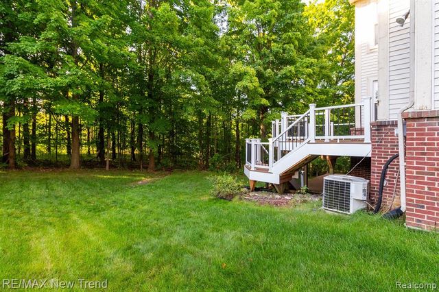 43159 Sandstone, Novi, MI 48377