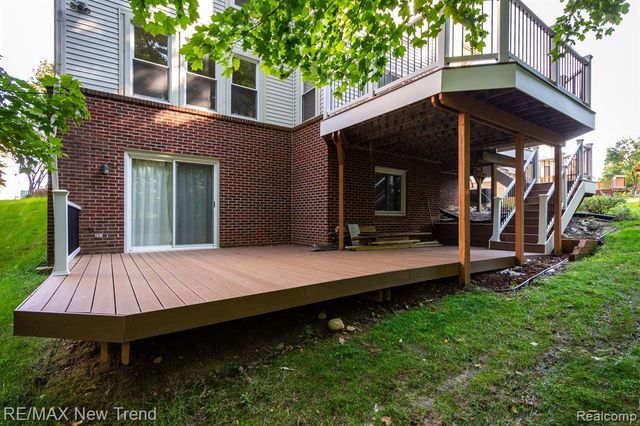 43159 Sandstone, Novi, MI 48377