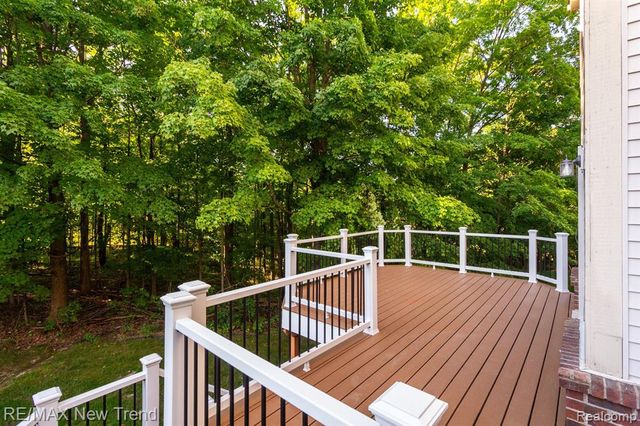 43159 Sandstone, Novi, MI 48377