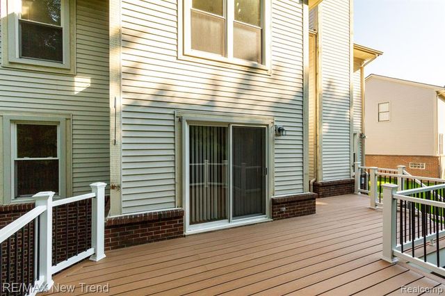 43159 Sandstone, Novi, MI 48377