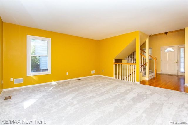 43159 Sandstone, Novi, MI 48377