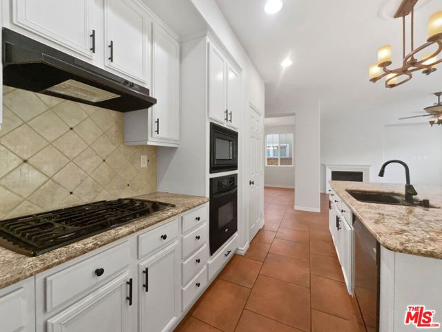 2914 Similax Court, Palmdale, CA 93551