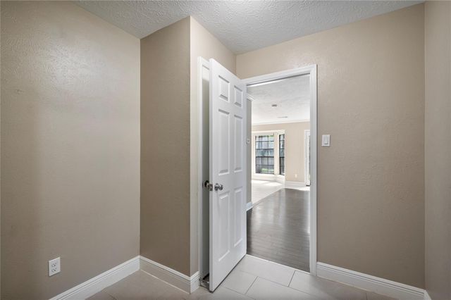 19 Kearny Brook Place, The Woodlands, TX 77381