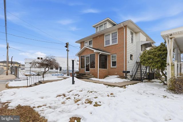 212 W MAIN ST, Elkton, MD 21921