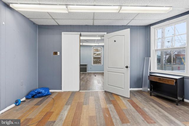 212 W MAIN ST, Elkton, MD 21921