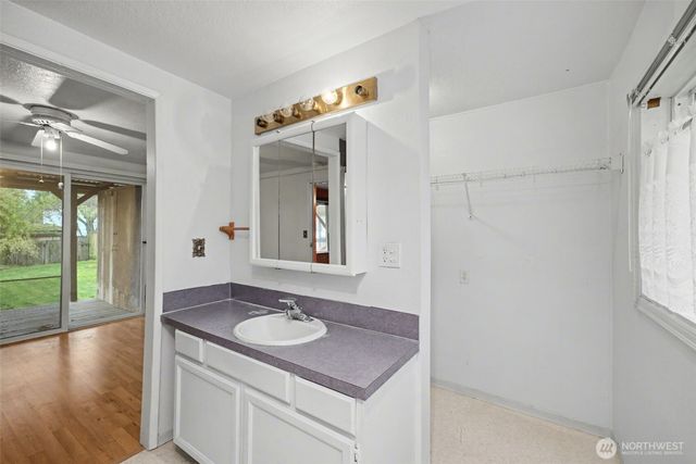 6109 Pacific Avenue, Tacoma, WA 98408