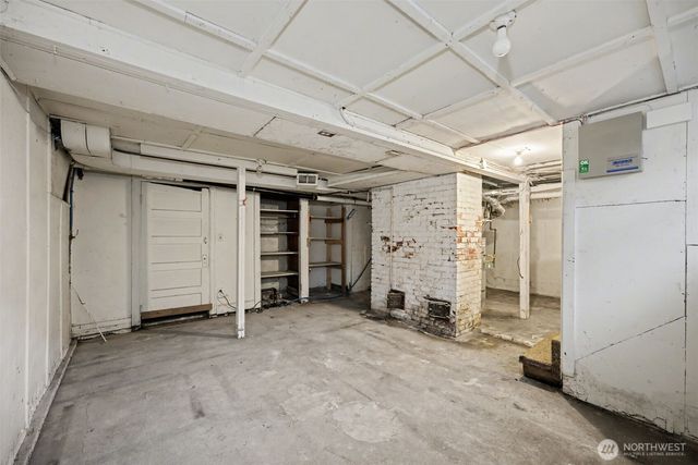 6109 Pacific Avenue, Tacoma, WA 98408