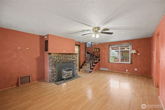 6109 Pacific Avenue, Tacoma, WA 98408