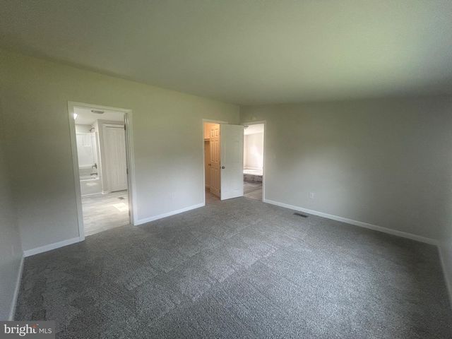 1054 HEATHER DRIVE, Chambersburg, PA 17202