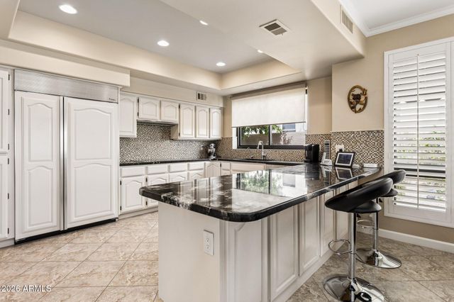 8115 E JENAN Drive, Scottsdale, AZ 85260