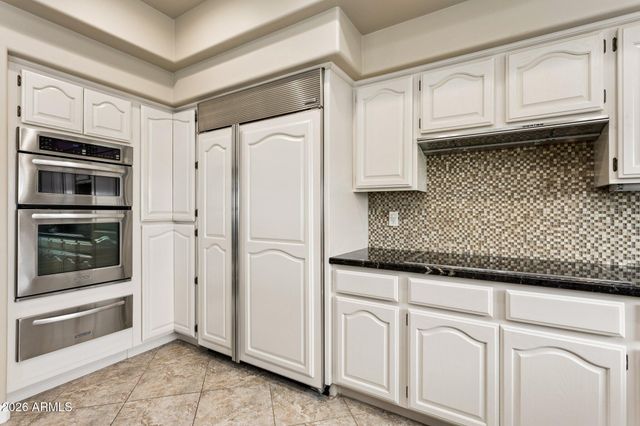 8115 E JENAN Drive, Scottsdale, AZ 85260