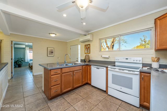 4216 E Paseo Grande, Tucson, AZ 85711