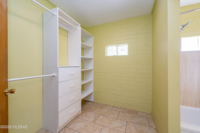 4216 E Paseo Grande, Tucson, AZ 85711