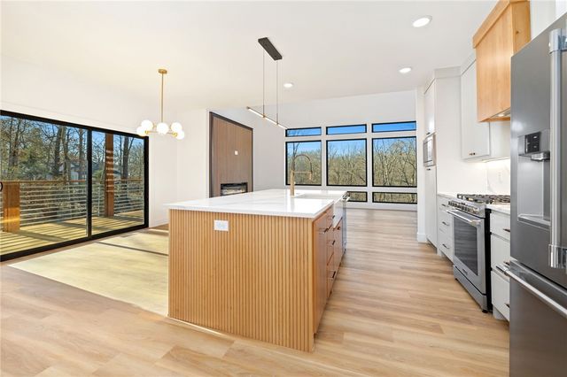 8 Selkirk Circle, Bella Vista, AR 72715