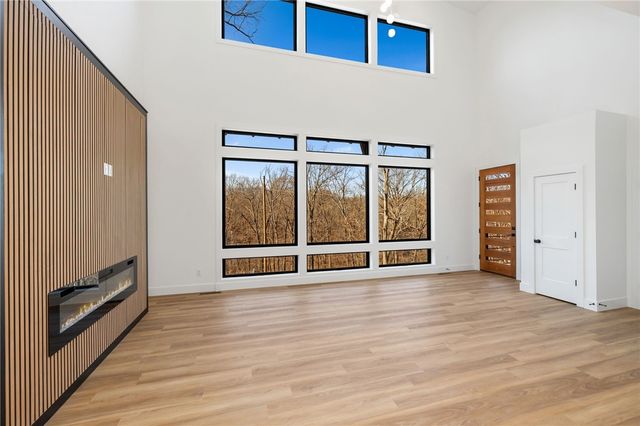 8 Selkirk Circle, Bella Vista, AR 72715