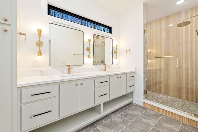 8 Selkirk Circle, Bella Vista, AR 72715