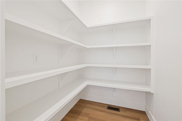 8 Selkirk Circle, Bella Vista, AR 72715