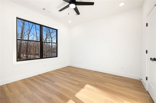 8 Selkirk Circle, Bella Vista, AR 72715