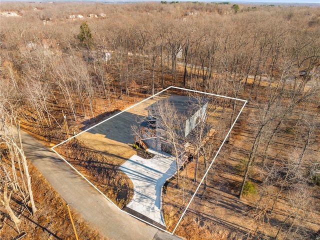 8 Selkirk Circle, Bella Vista, AR 72715