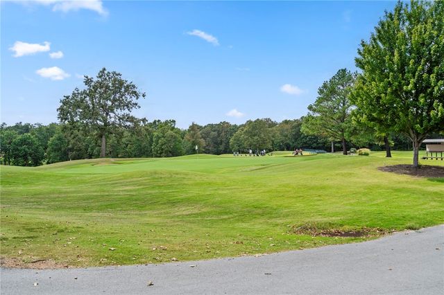 8 Selkirk Circle, Bella Vista, AR 72715