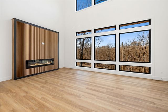 8 Selkirk Circle, Bella Vista, AR 72715