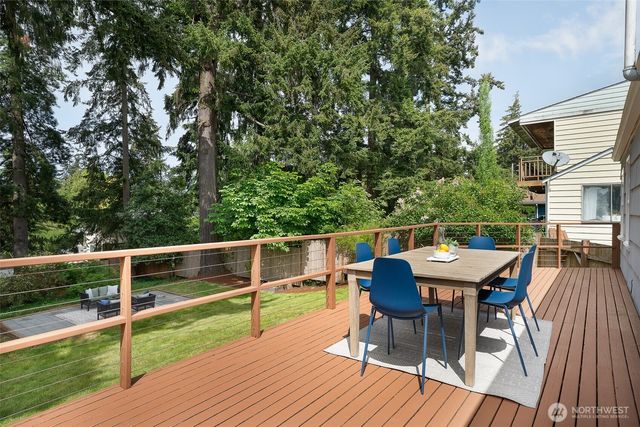 16509 Fremont Avenue N, Shoreline, WA 98133