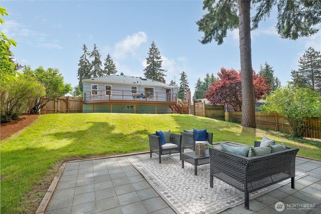 16509 Fremont Avenue N, Shoreline, WA 98133