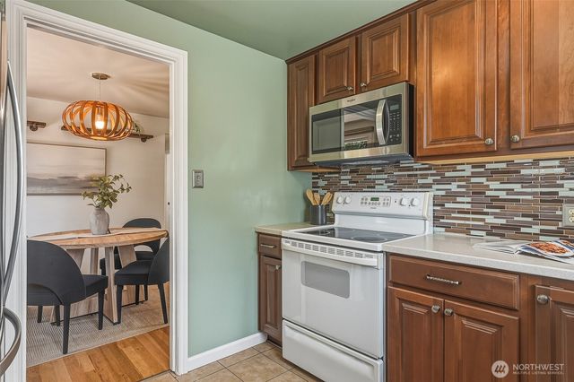 16509 Fremont Avenue N, Shoreline, WA 98133