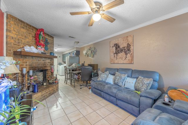 616 W Cedar, Arlington, TX 76011