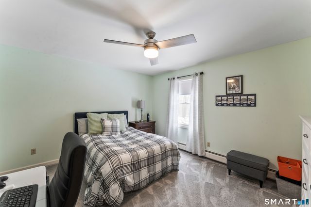 59 Great Ring Road, Newtown, CT 06482