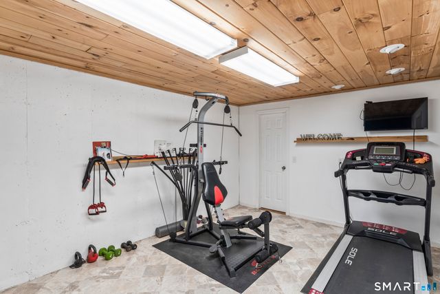 59 Great Ring Road, Newtown, CT 06482