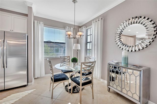 5815 WAKE FOREST RUN 103, Lakewood Ranch, FL 34211