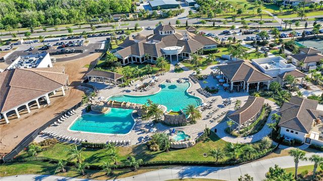 5815 WAKE FOREST RUN 103, Lakewood Ranch, FL 34211