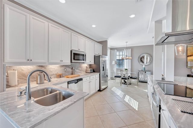 5815 WAKE FOREST RUN 103, Lakewood Ranch, FL 34211